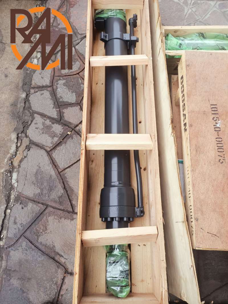 BUCKET CYLINDER 400310-00418C DOOSAN