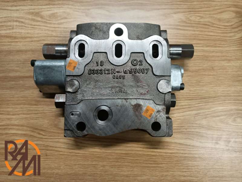 DISTRIBUTOR CASE T4143697 NEW