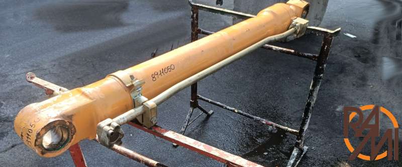 PISTON COMPLETE 8911050 CASE