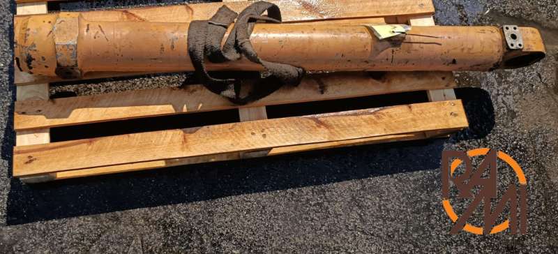 ROD CYLINDER  E2052409 (CASE)