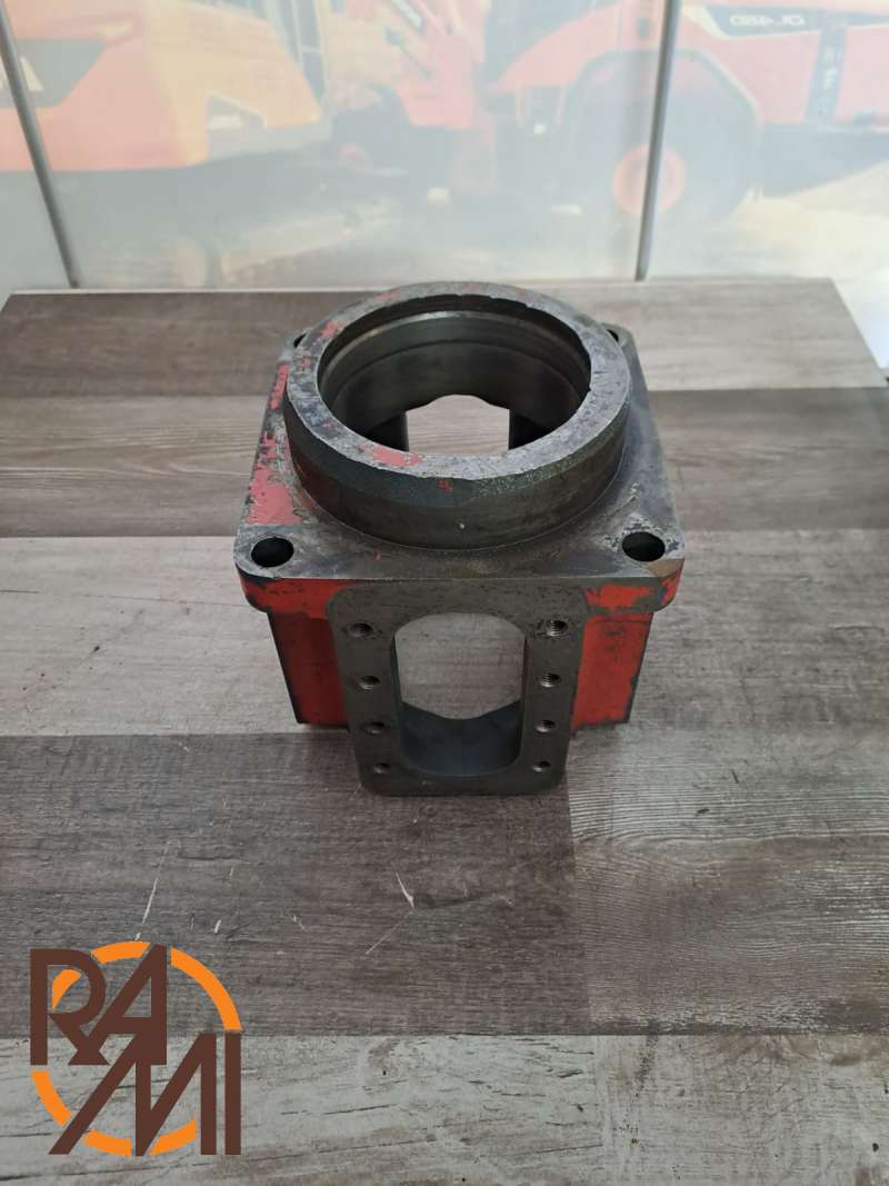 HYDRAULIC PUMP BODY S744319 CASE-POCLAIN